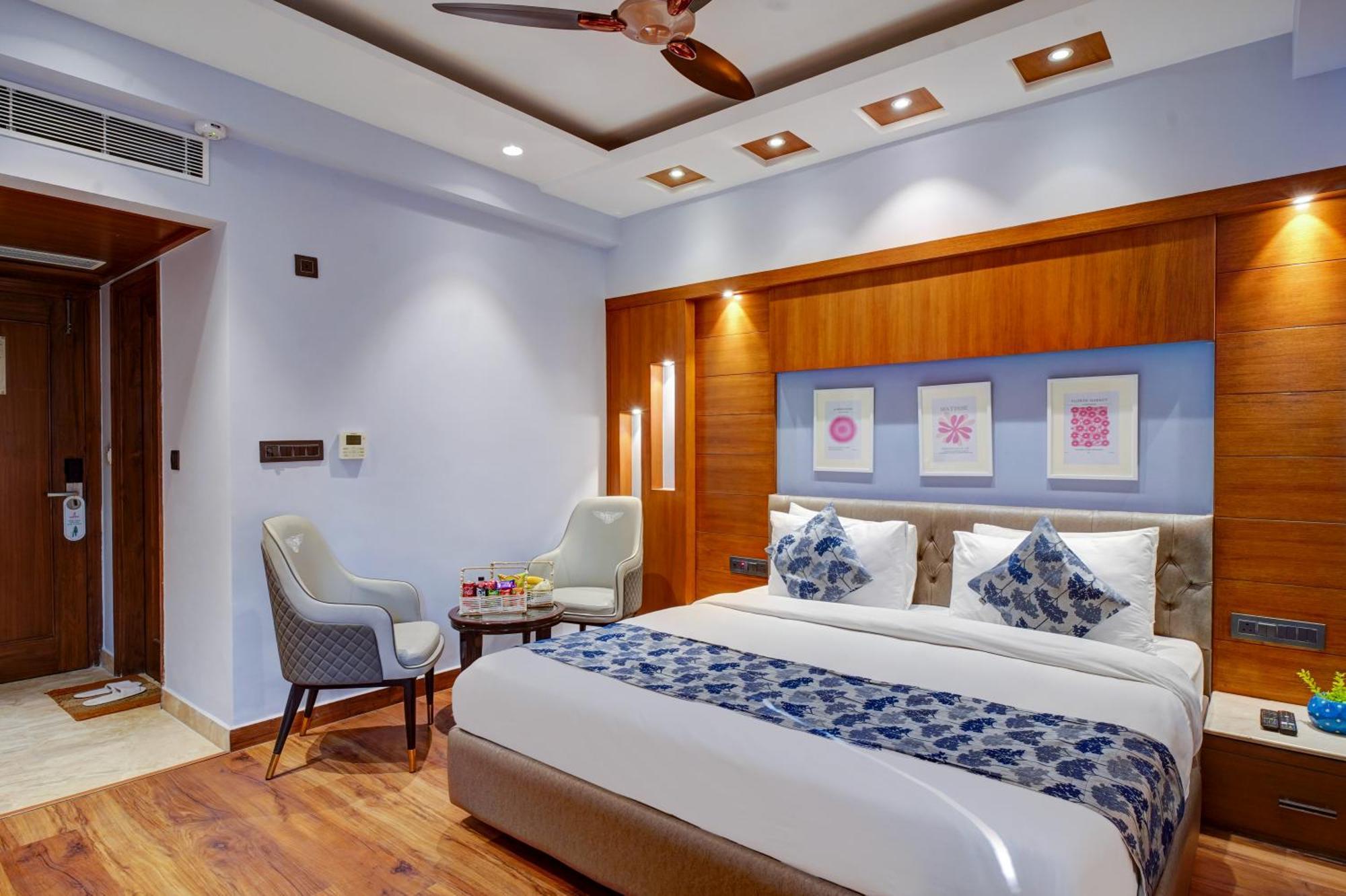 The Pearl, Center - Traveler's Choice Award Winner For 2025 4*
