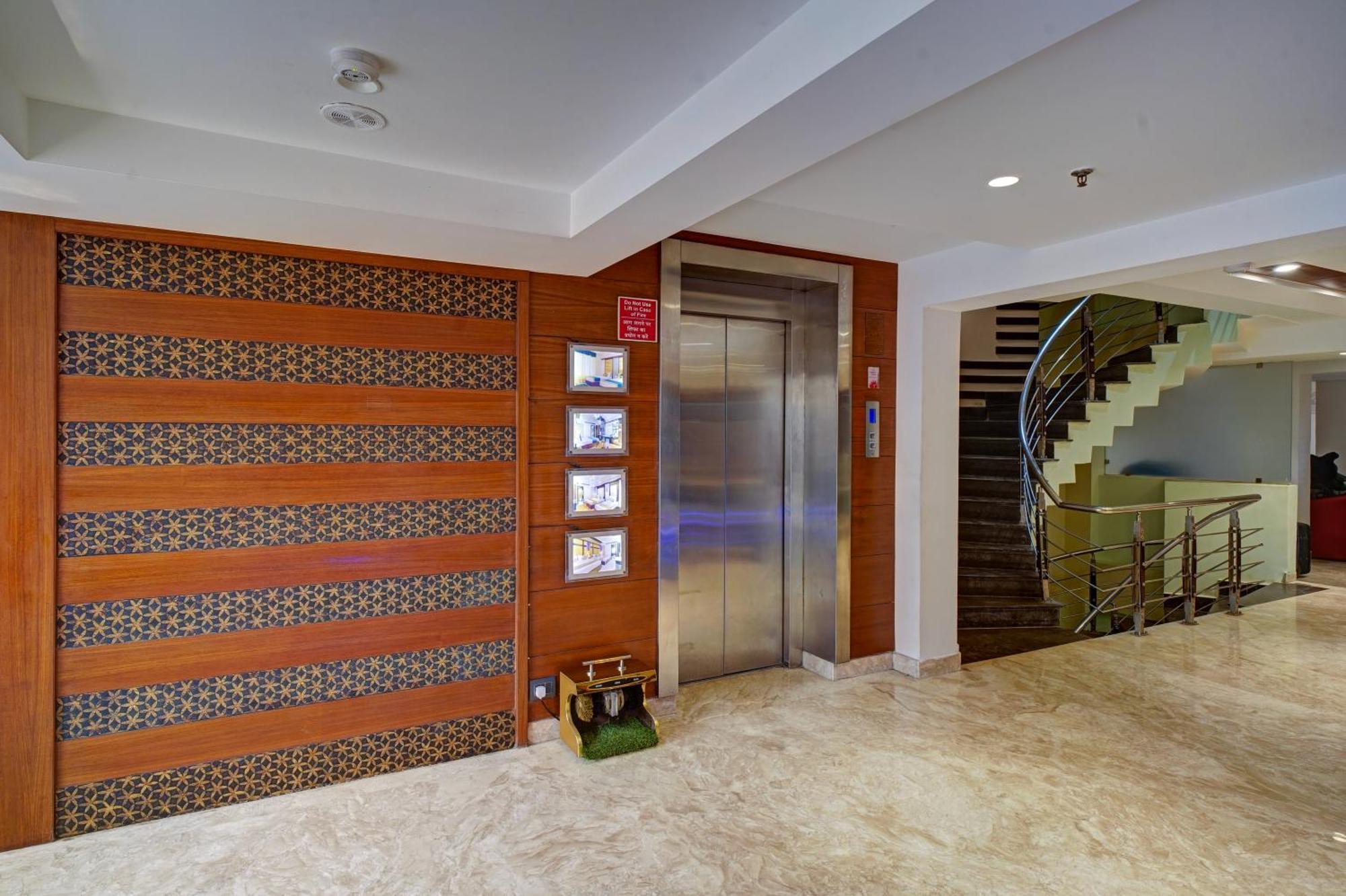 The Pearl, Center - Traveler's Choice Award Winner For 2025 4* New Delhi