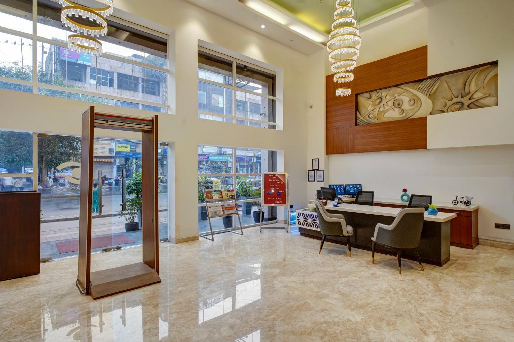 The Pearl, Center - Traveler's Choice Award Winner For 2025 4* New Delhi