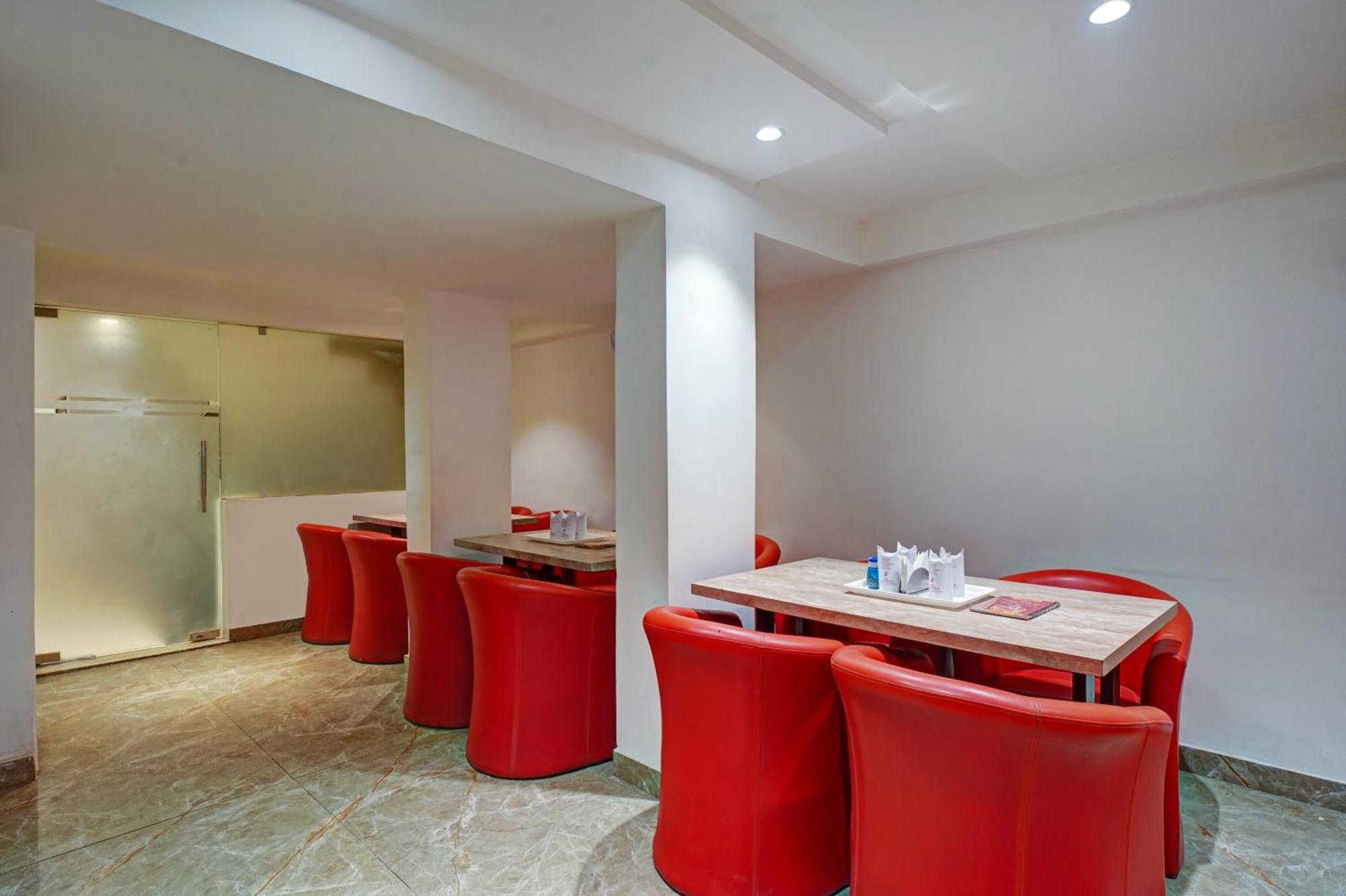 Hotel The Pearl, Center - Traveler's Choice Award Winner For 2025 New Delhi